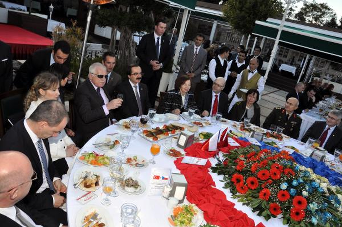 Çek Cumhurbaşkanı Vaclav Klaus Mersin ve Adana\'da (3)