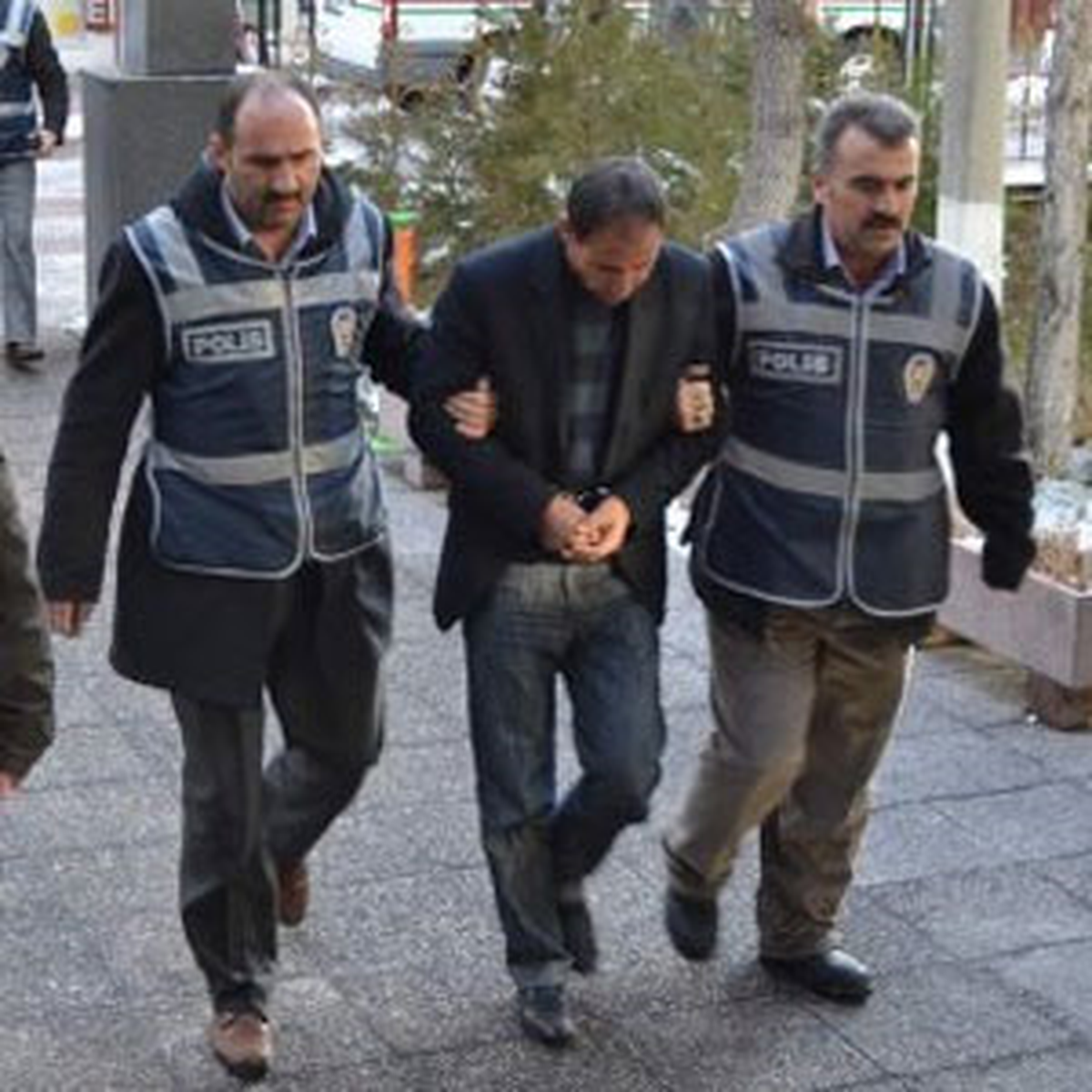 Cep Telefonu Dolandırıcılarına Suçüstü