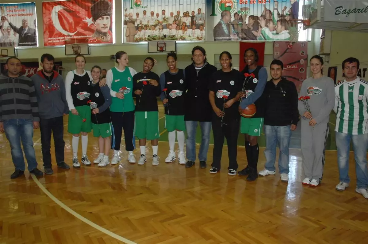 Ceyhan Belediyesi\'ne Taraftar Desteği