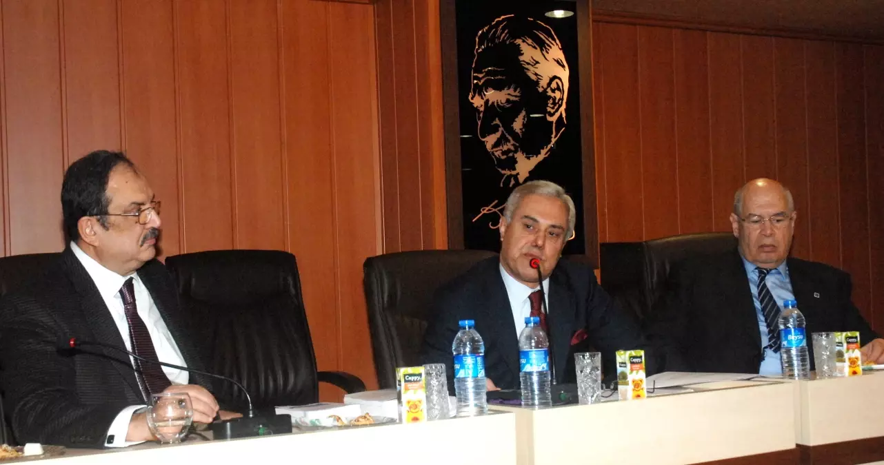 Ceyhan\'da "Yeni Türk Ticaret Kanunu" Semineri