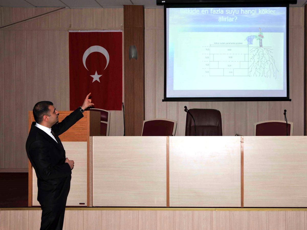 Çiftçilere Sulama Eğitimi Verildi