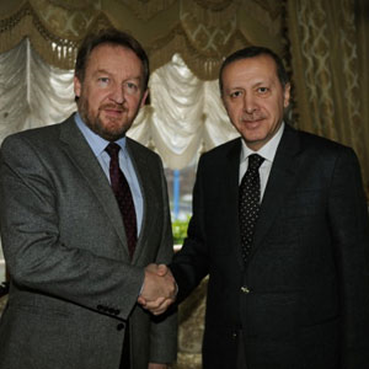 Erdoğan\'ın İzzetbegoviç ile Görüşmesi Başladı