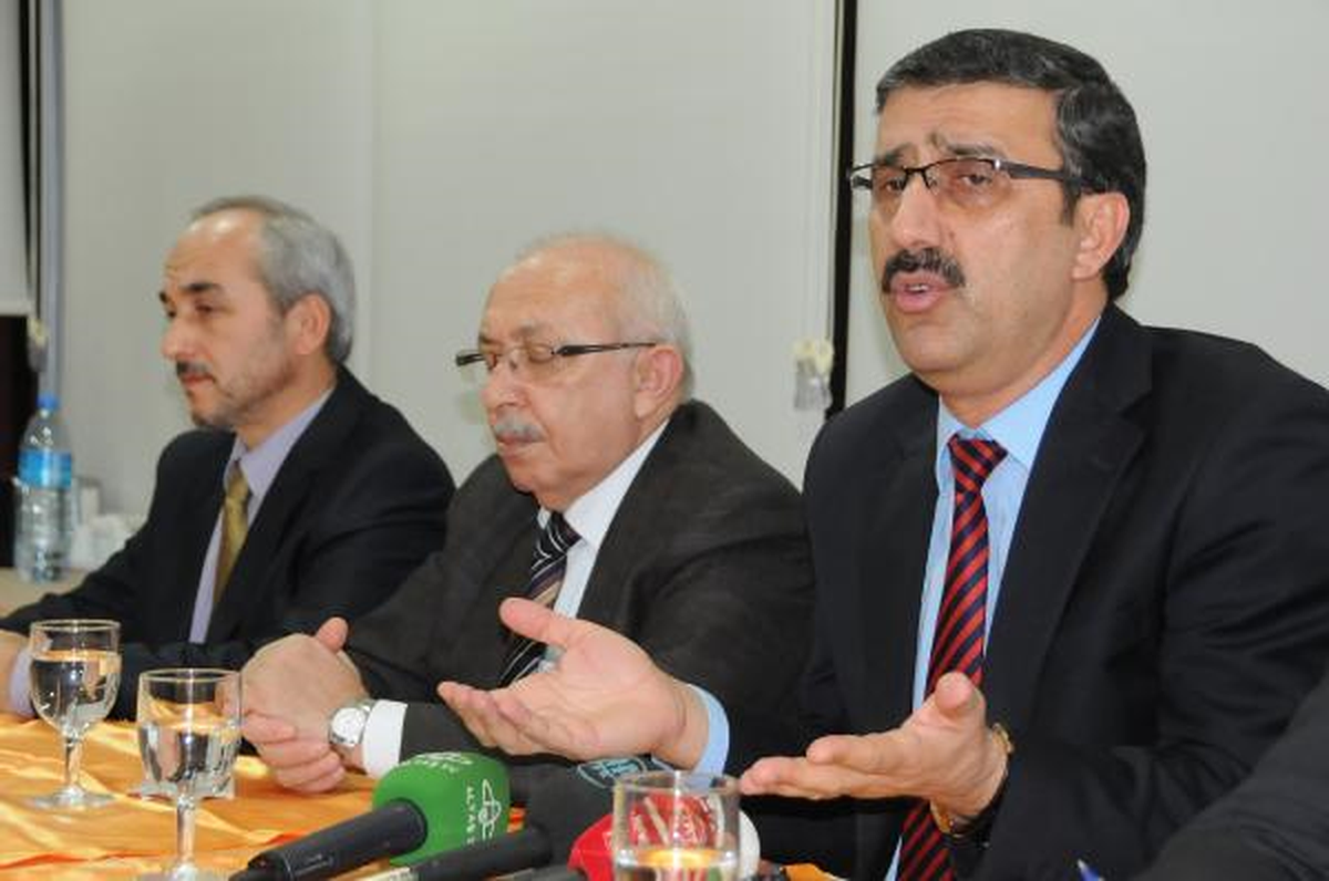 Fiskobirlik Başkanı Bayraktar, Efit\'den İşçi Çıkarmak Zorunda Olduklarını Söyledi