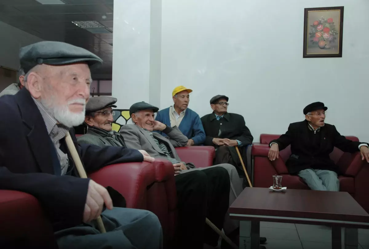 Huzurevinde Seçim Heyecanı