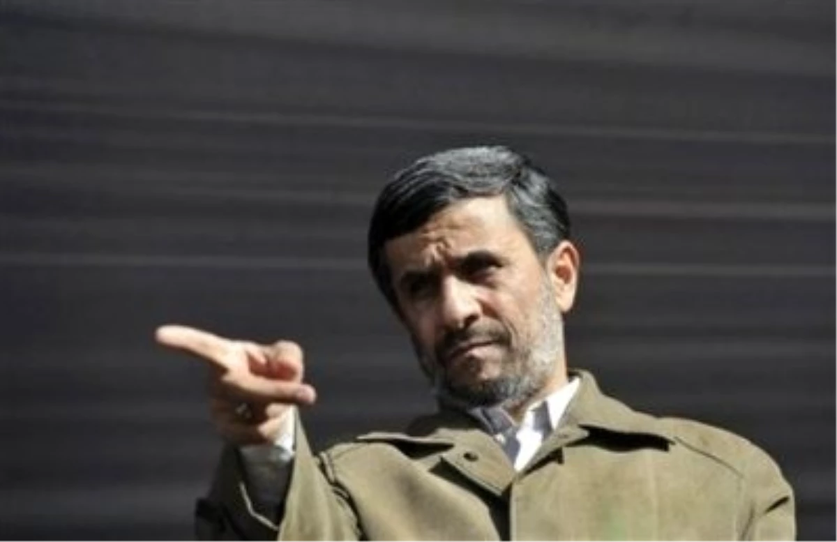 İran Cumhurbaşkanı Ahmedinejad\'ın Pakistan Temasları