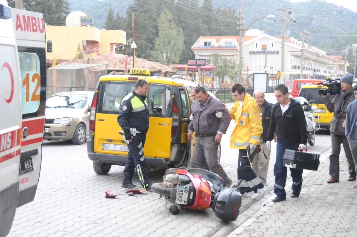 Marmaris'te Trafik Kazası; 1 Yaralı