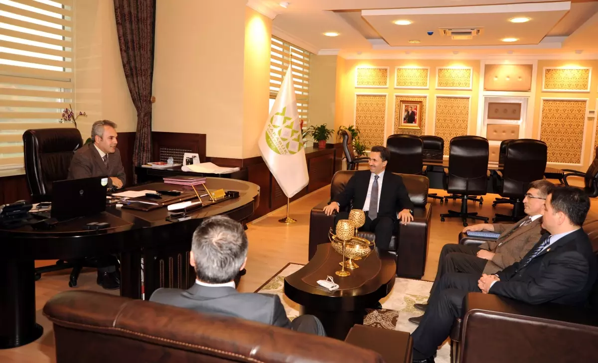 Milli Eğitim Müdürü Gürpınar'dan, Rektör Uysal'a Ziyaret