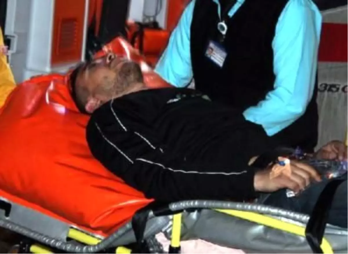 Sokak Ortasında Birbirlerini Bıçakladılar