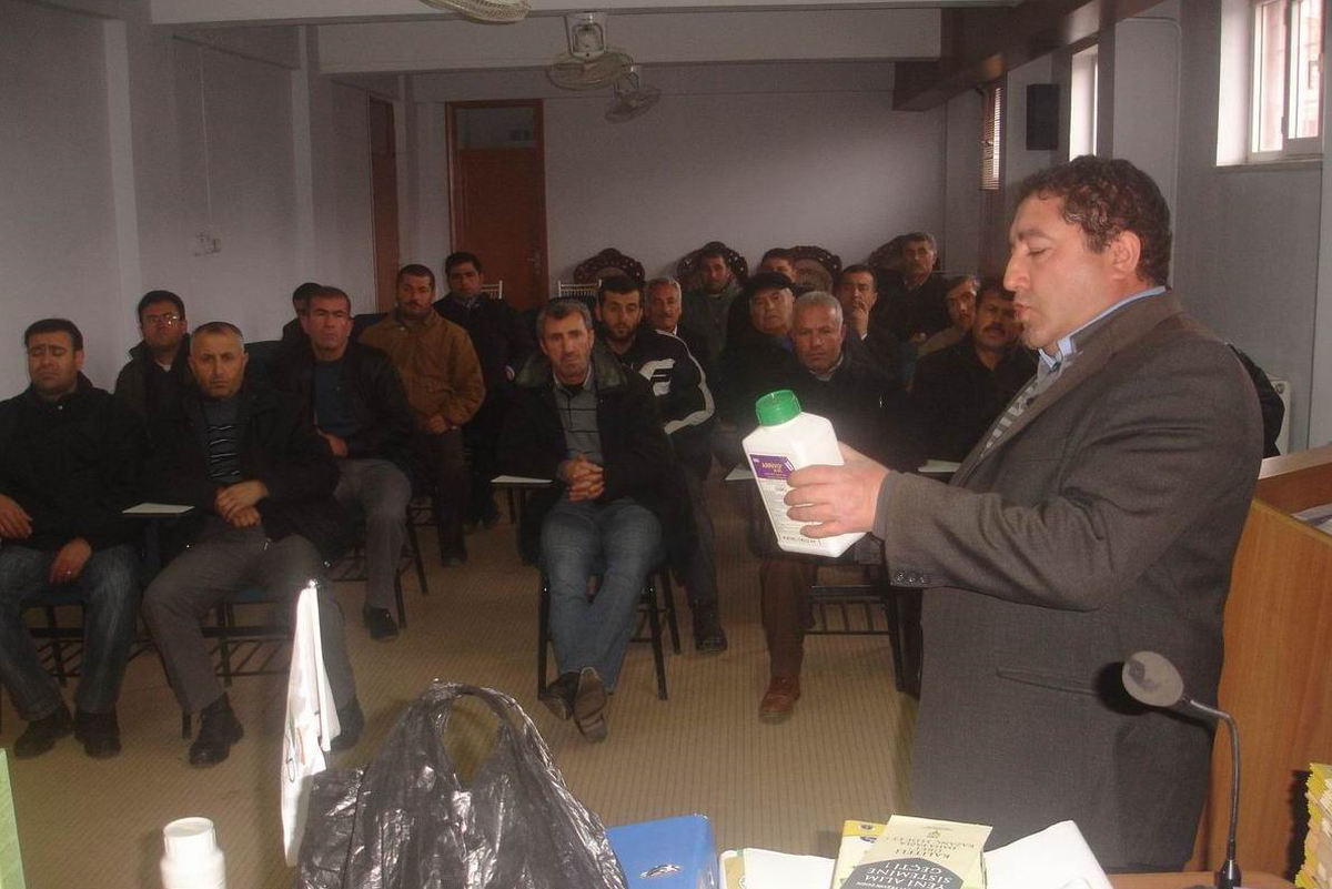 Tarla Faresi ile Mücadele Yöntemleri Konulu Eğitim
