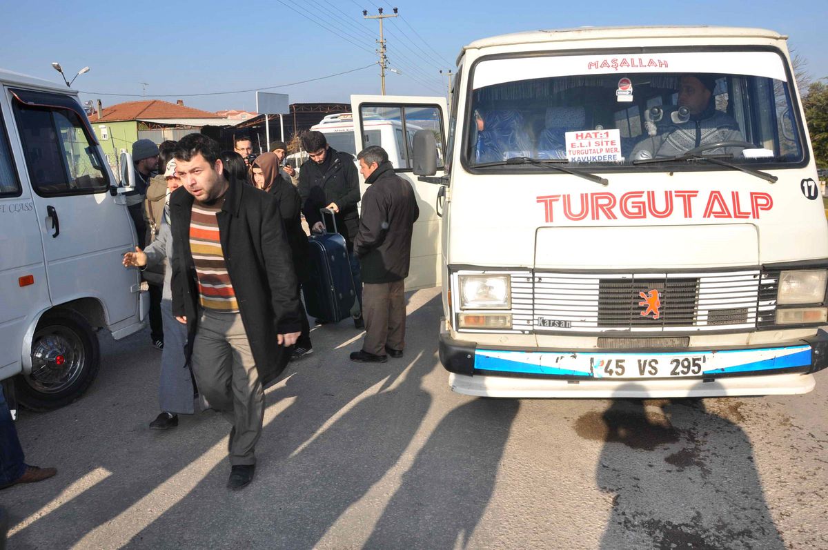 Turgutalp Beldesinin Minibüs Sorunu Çözüldü