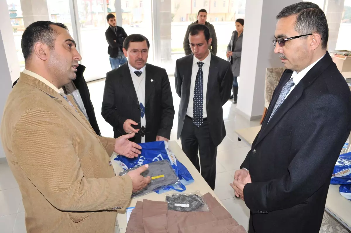 Üniversite Öğrencilerine Hediye