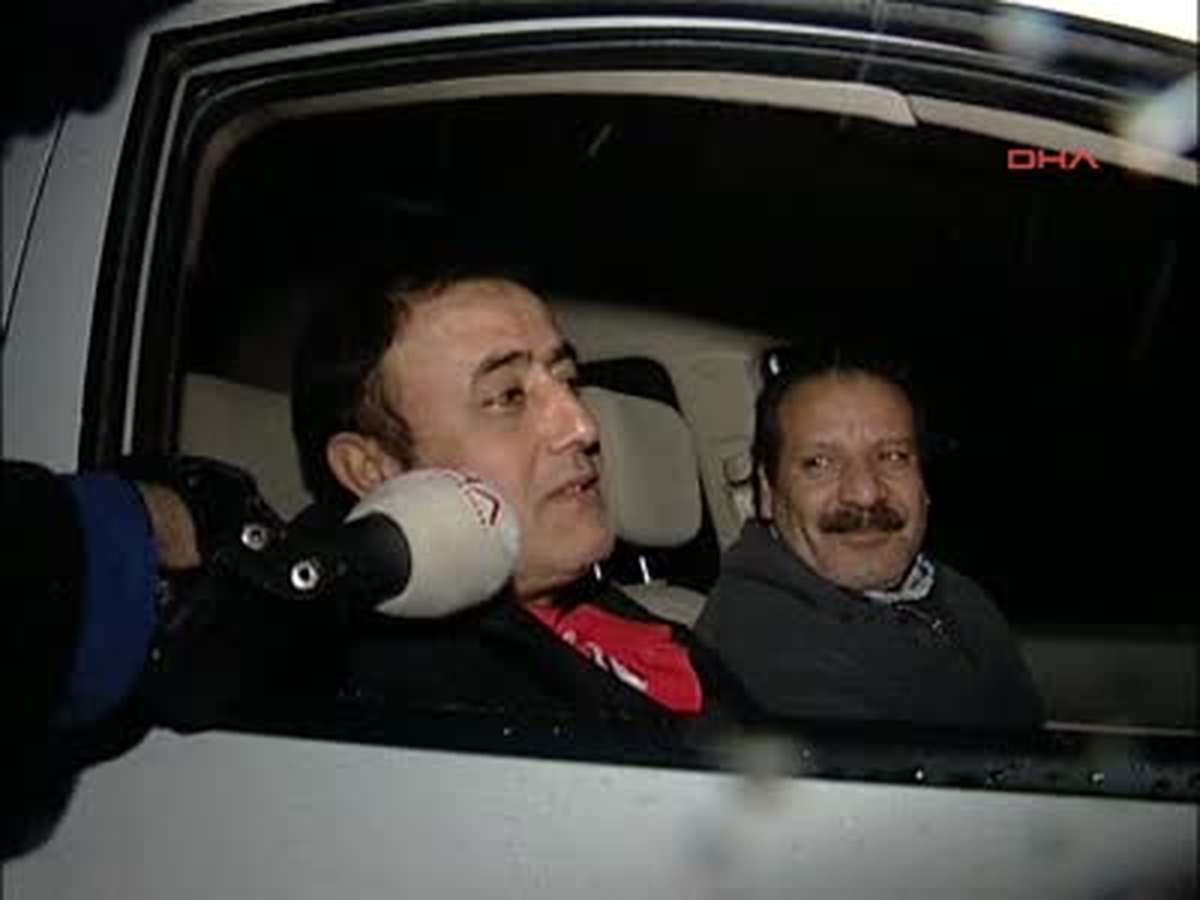 Kar Ünlü Türkücüyü Yolda Bıraktı