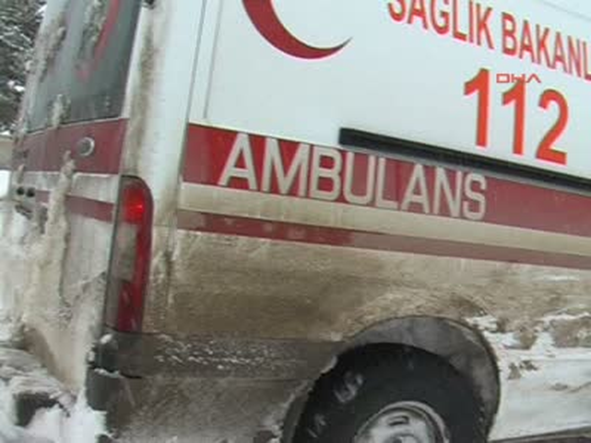 Ambulans Kaza Yaptı, Hasta 40 Dakika Bekledi