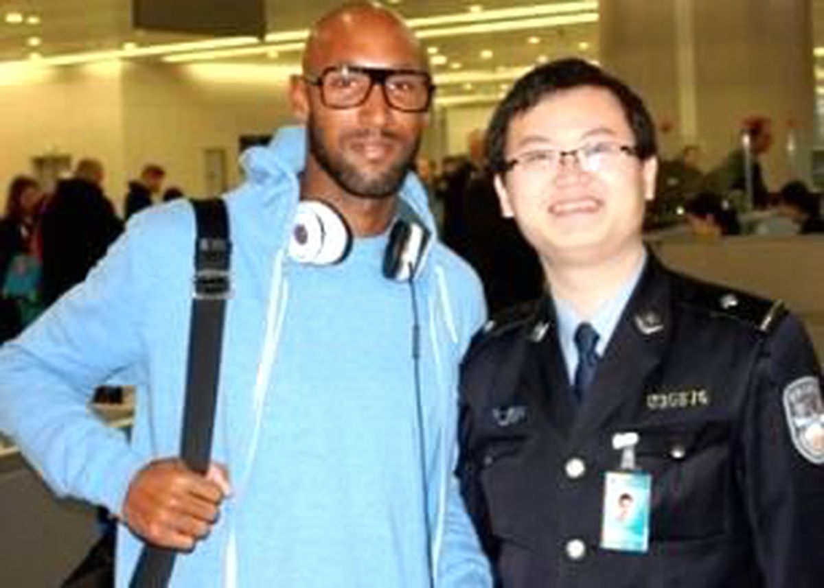 Anelka Onu Çin\'e Çağırıyor