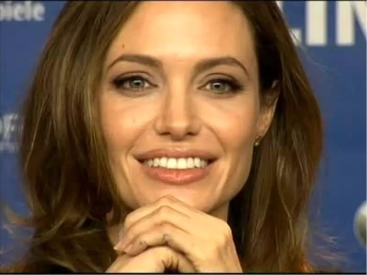 Angelina Jolie Film Galası İçin Hırvatistan\'da