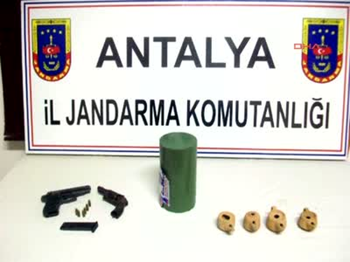 Antalya\'da \'Selenyum 74\' Operasyonu