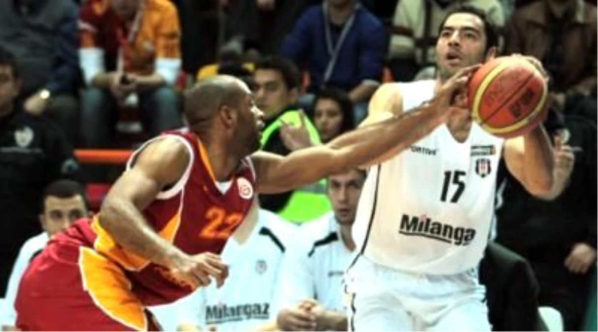 Beşiktaş Milangaz-Galatasaray Medical Park: 76-69