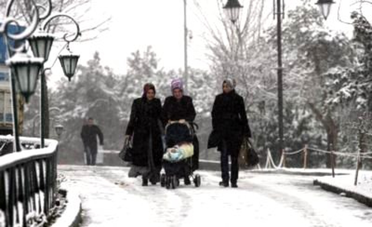 Beykoz ve Şile'nin Köyleri ile Aydos'ta Kar 20 Santimetre