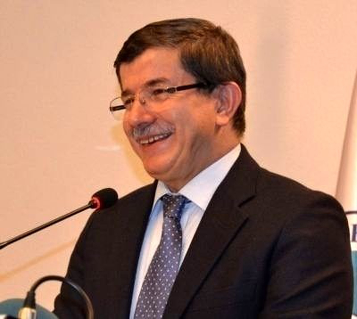 Davutoğlu\'ndan NATO Üyeliğinin 60. Yıldönümü Mesajı
