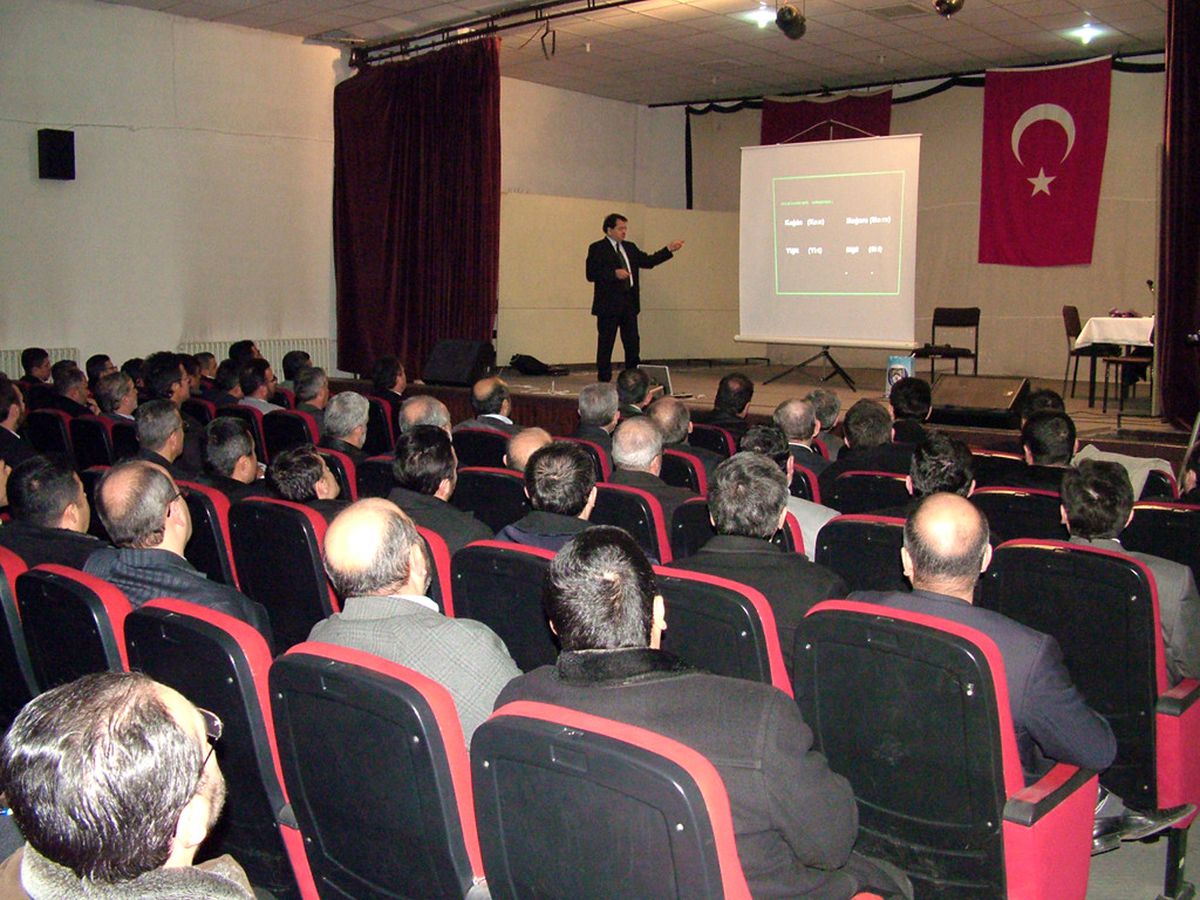Din Görevlilerine Diyafram Nefesi Konulu Seminer Düzenlendi