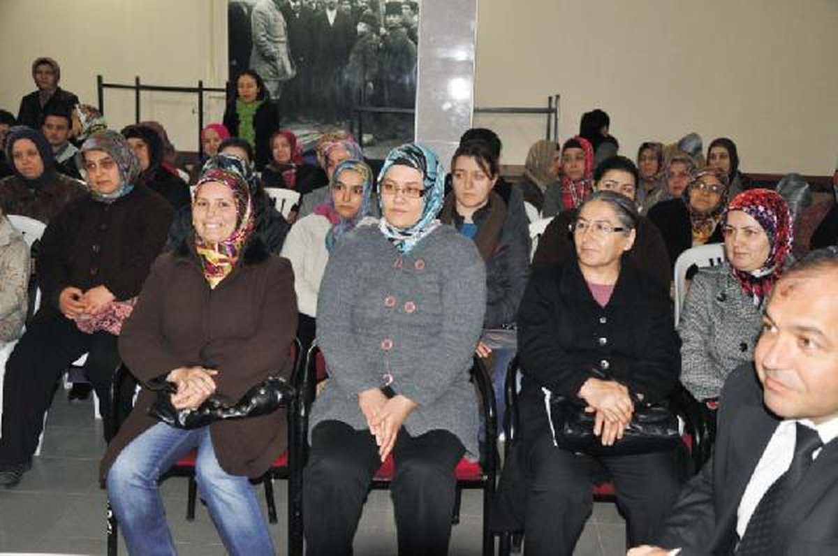 Dört Aylık İş İçin 203 Başvuru