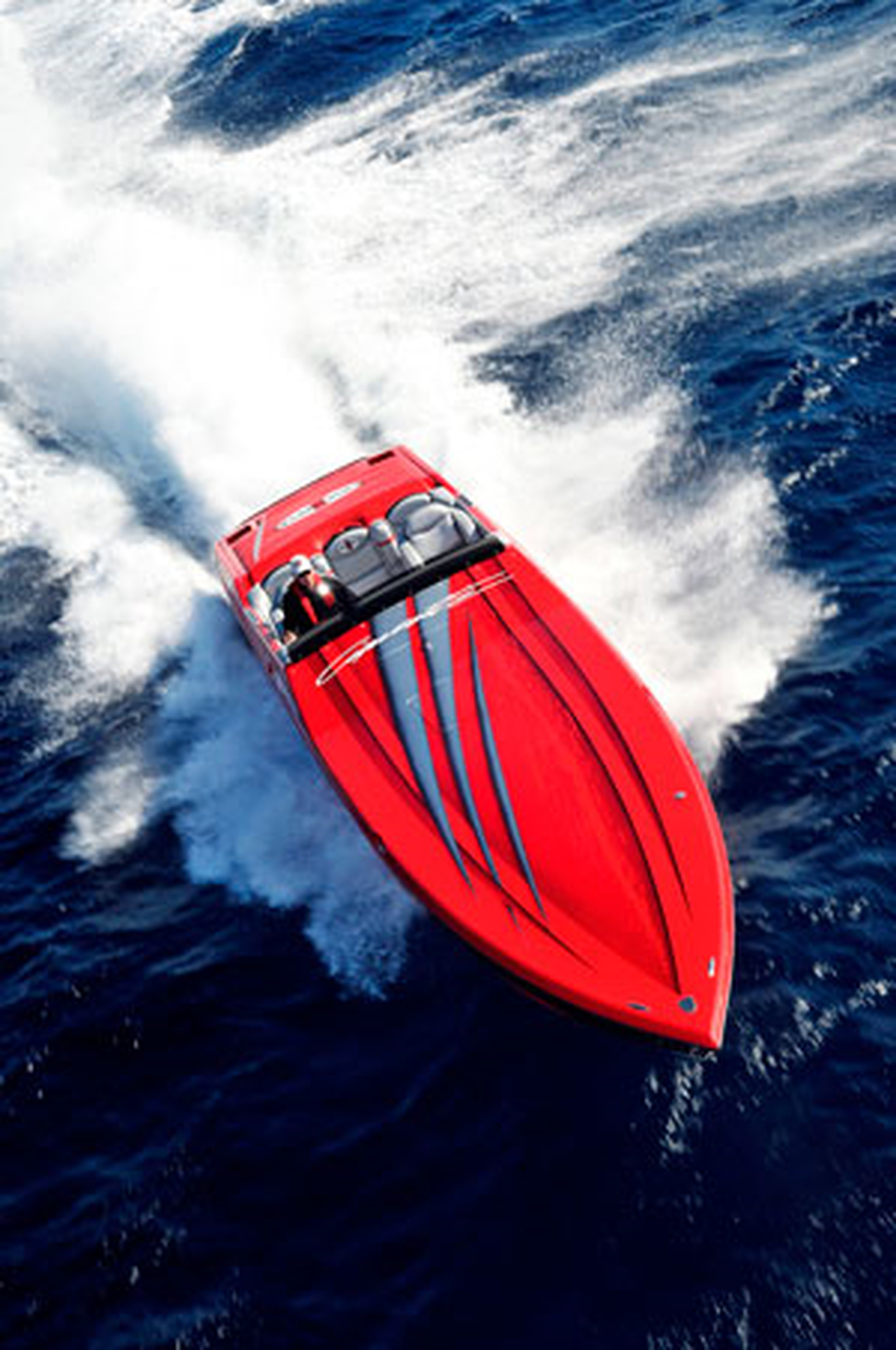 Dünyanın En Hızlı Teknesi Boat Show'da!