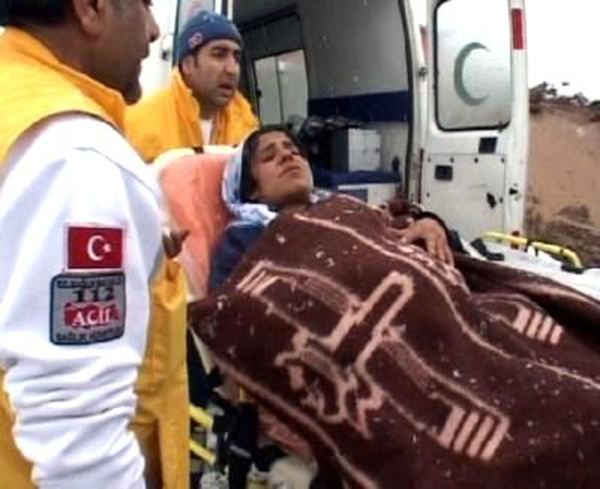 Hamile Kadın 5 Saatlik Operasyonun Ardından Kurtarıldı