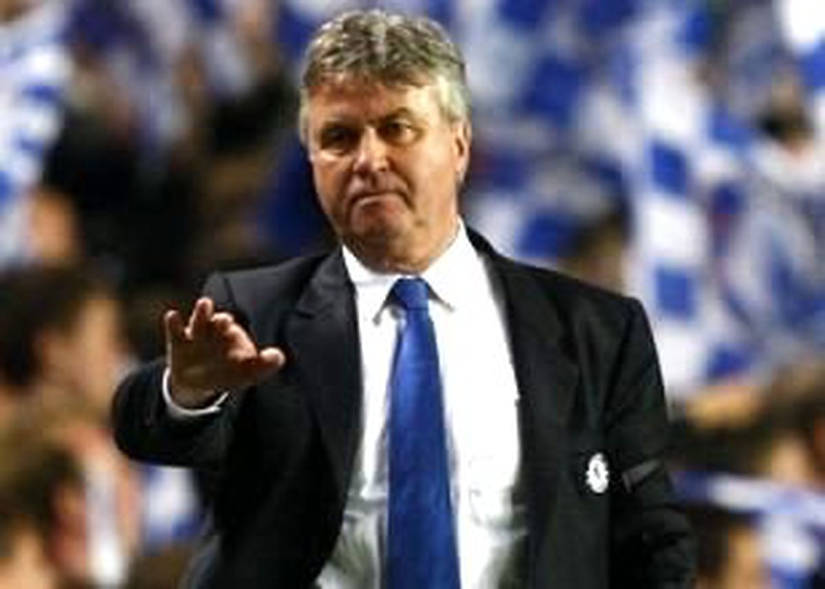 Guus Hiddink Anzhi'de!