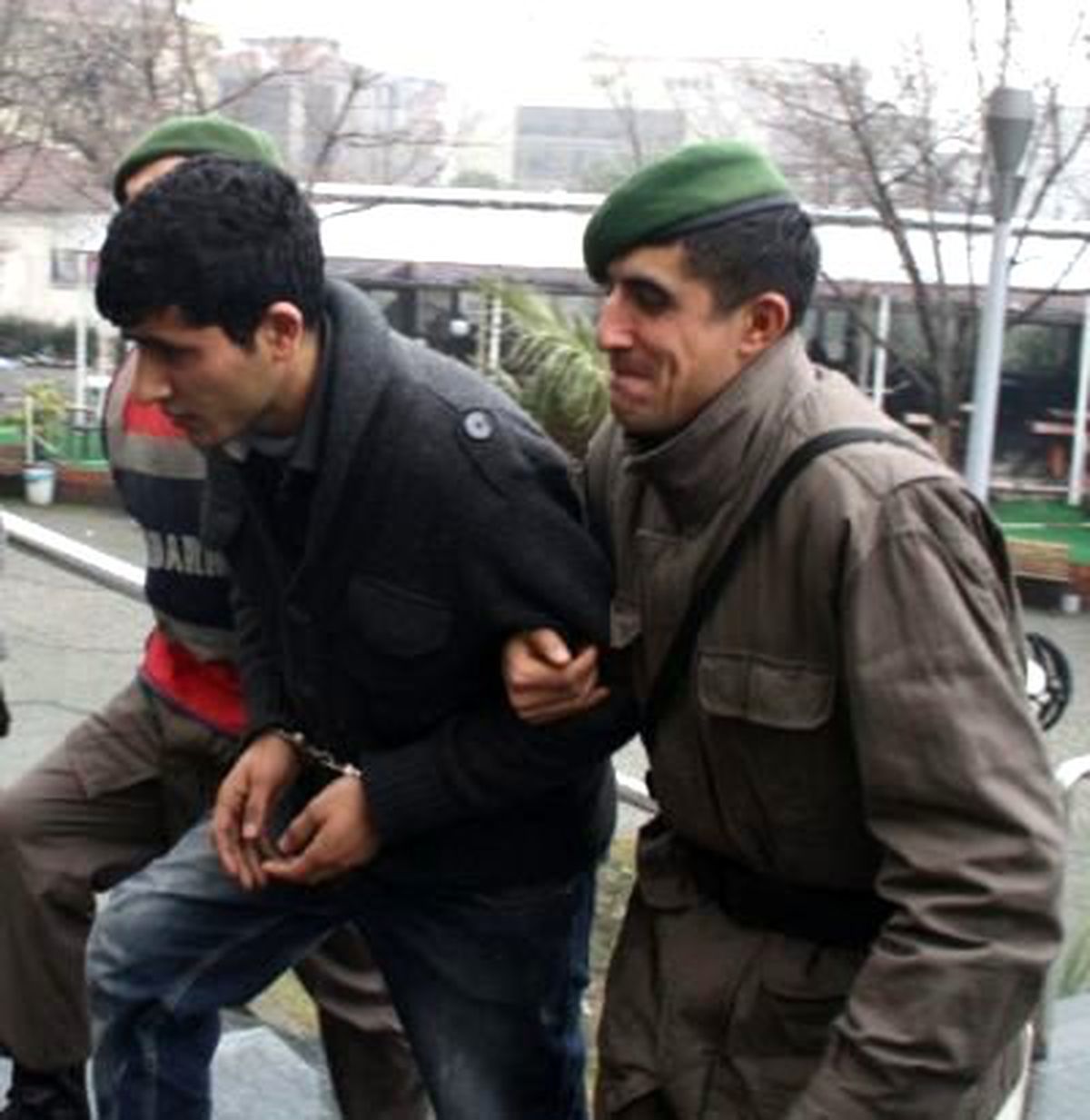 Kapkaç Zanlısını Kırık Dişi Ele Verdi