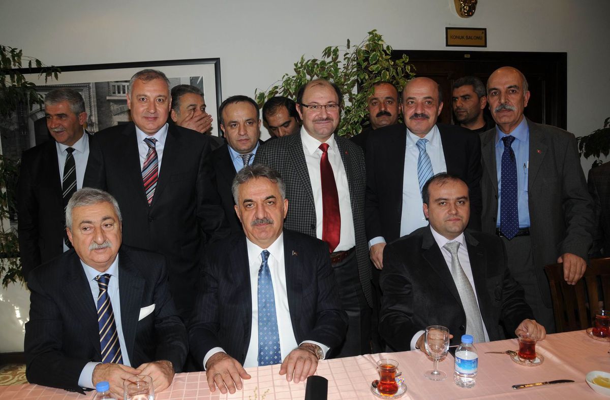 Kilis Milletvekili Karakuş Bakanlarla Görüştü