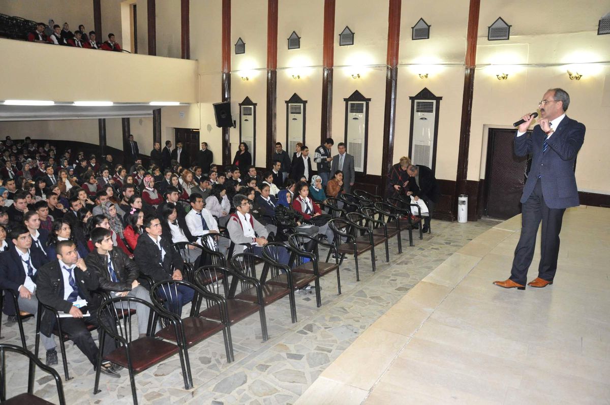 Öğrencilere Sınav Motivasyon Semineri
