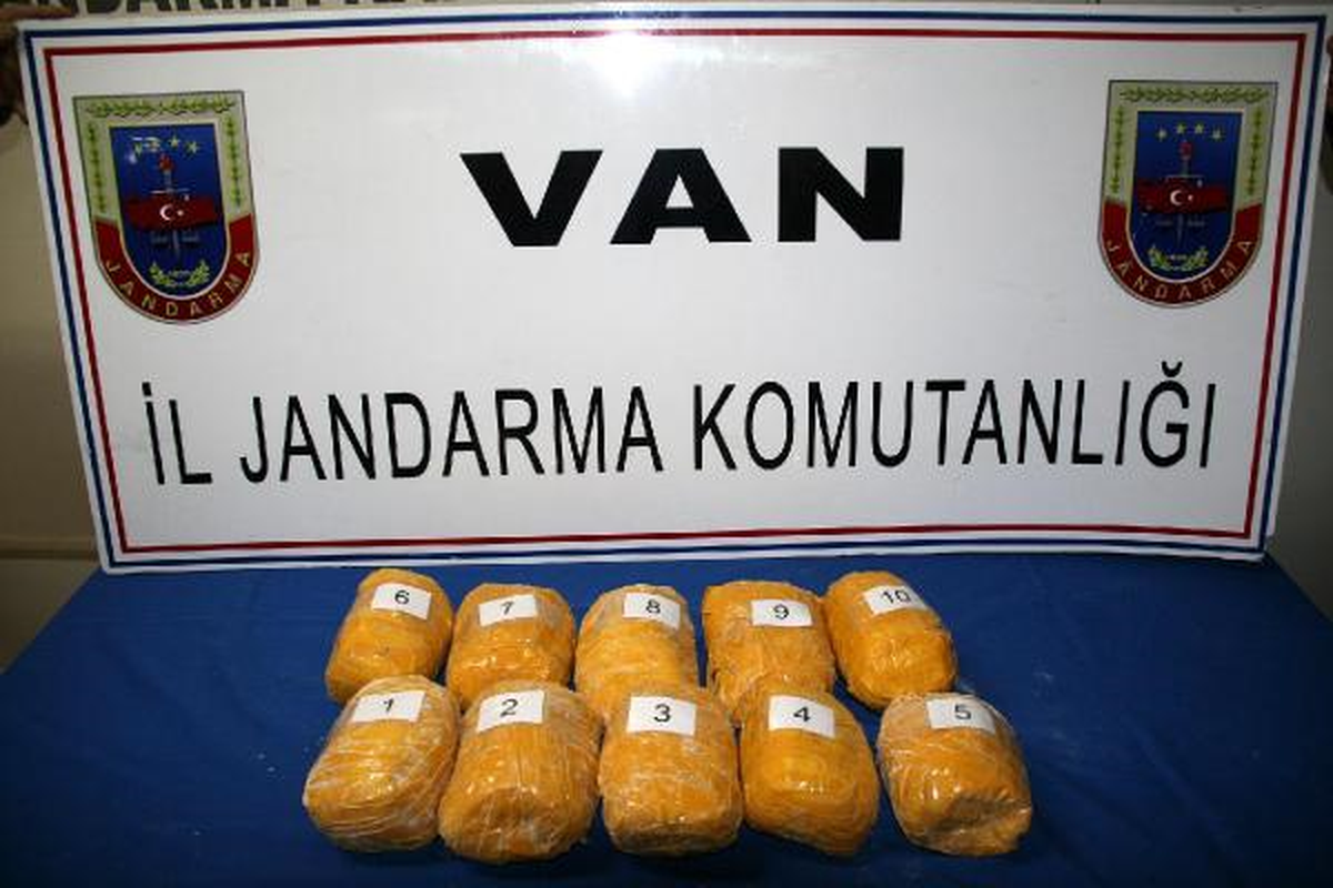 Otomobil Stepnesinde 10 Kilo Eroin