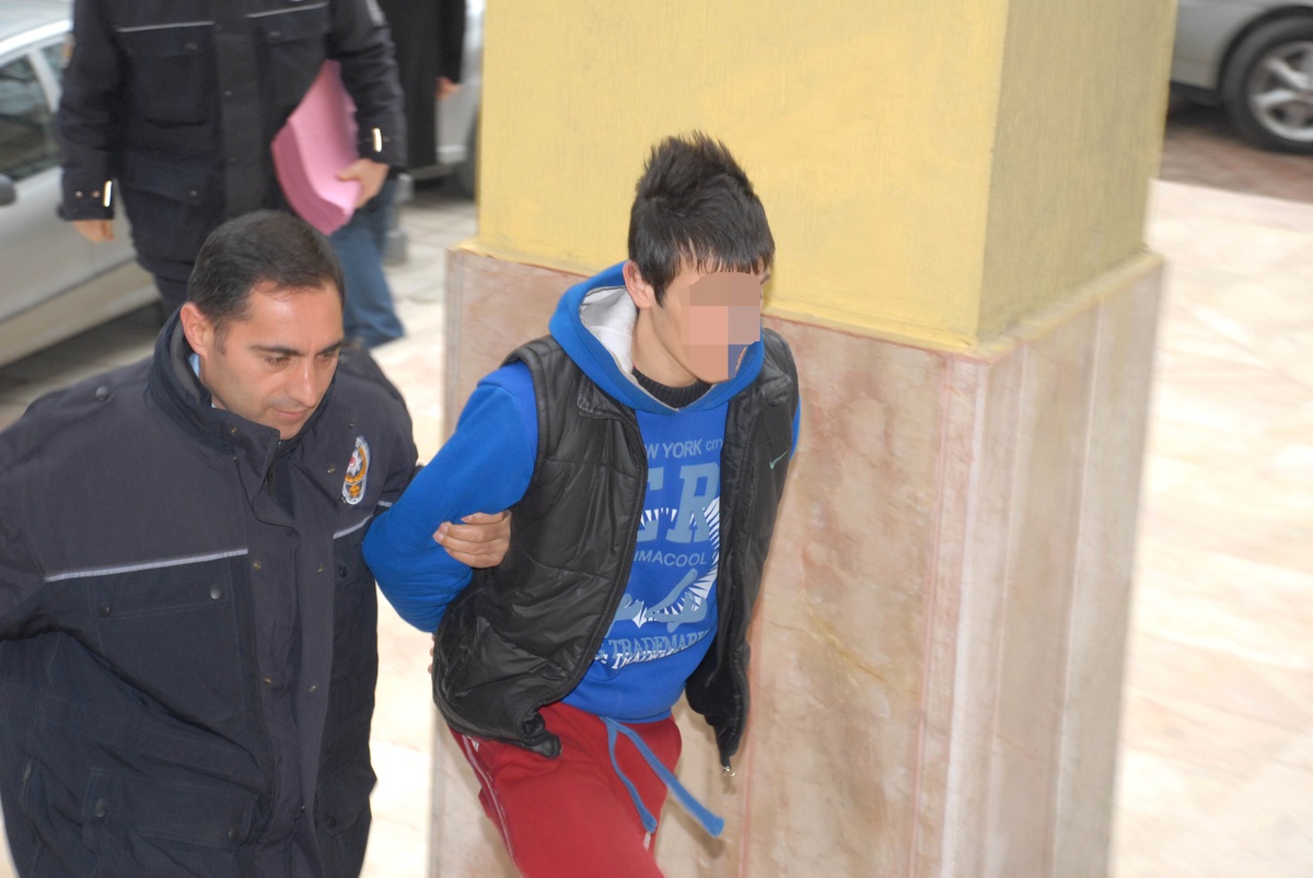 Samsun\'da 15 İşyerinden Hırsızlık Yapan 3 Kişi Tutuklandı