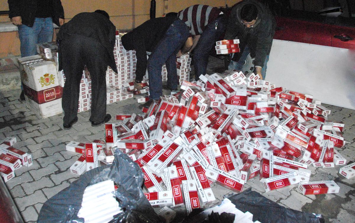 Samsun\'da 22 Bin 300 Paket Kaçak Sigara Ele Geçirildi