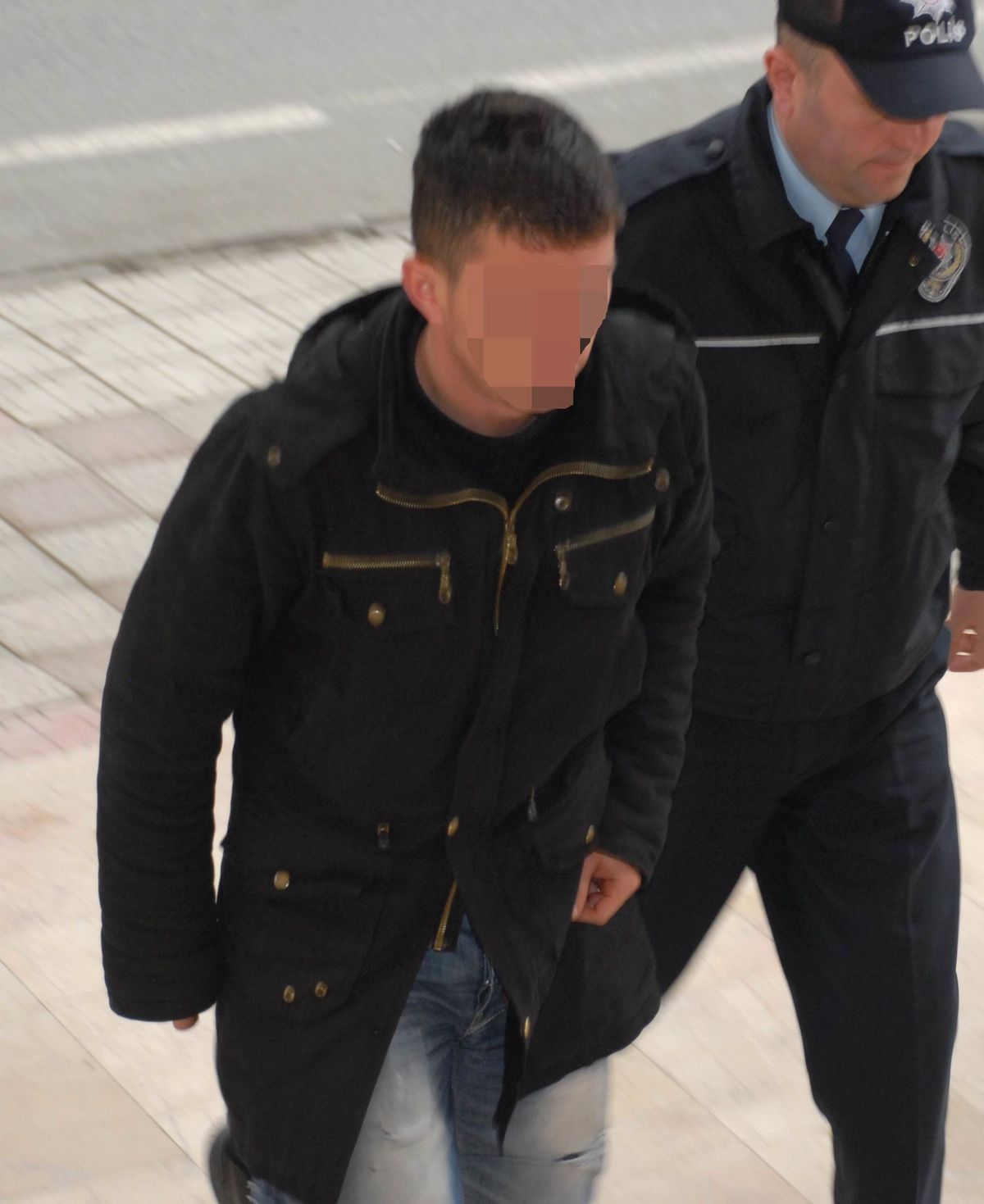 Tabancayla Yakalanan Genç Gözaltına Alındı