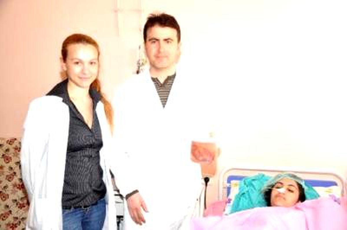 Tatvan Devlet Hastanesi\'nde İlk Defa Karaciğer Kisti Ameliyatı Yapıldı