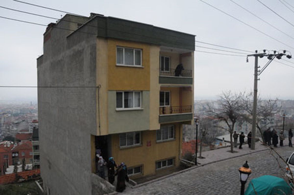 Ulucami\'nin Siluetini Bozan Yapılaşmaya \'Dur\'