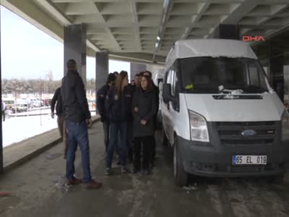 Van\'da KCK\'ya 2 Tutuklama