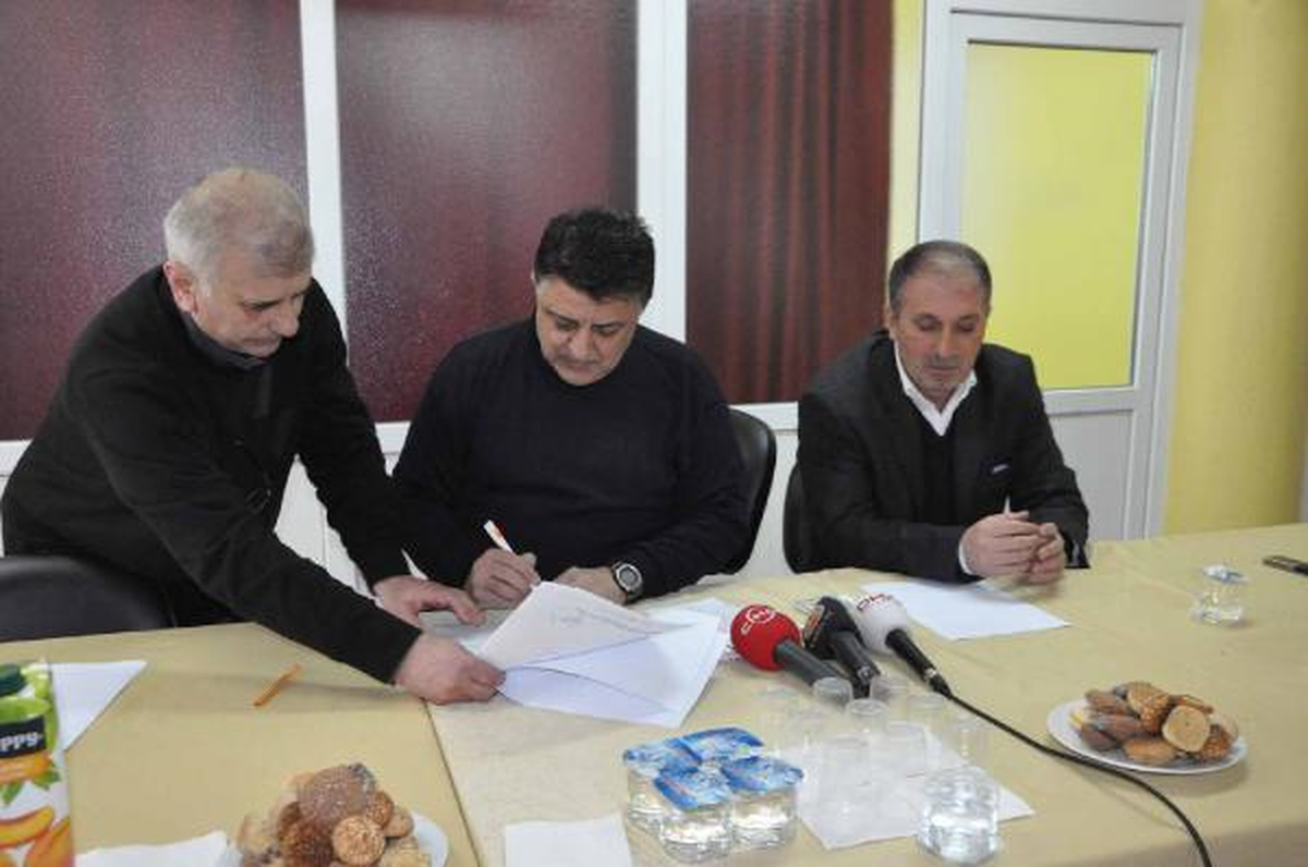 Yılmaz Vural\'dan Sakaryaspor\'a 3 Aylık İmza