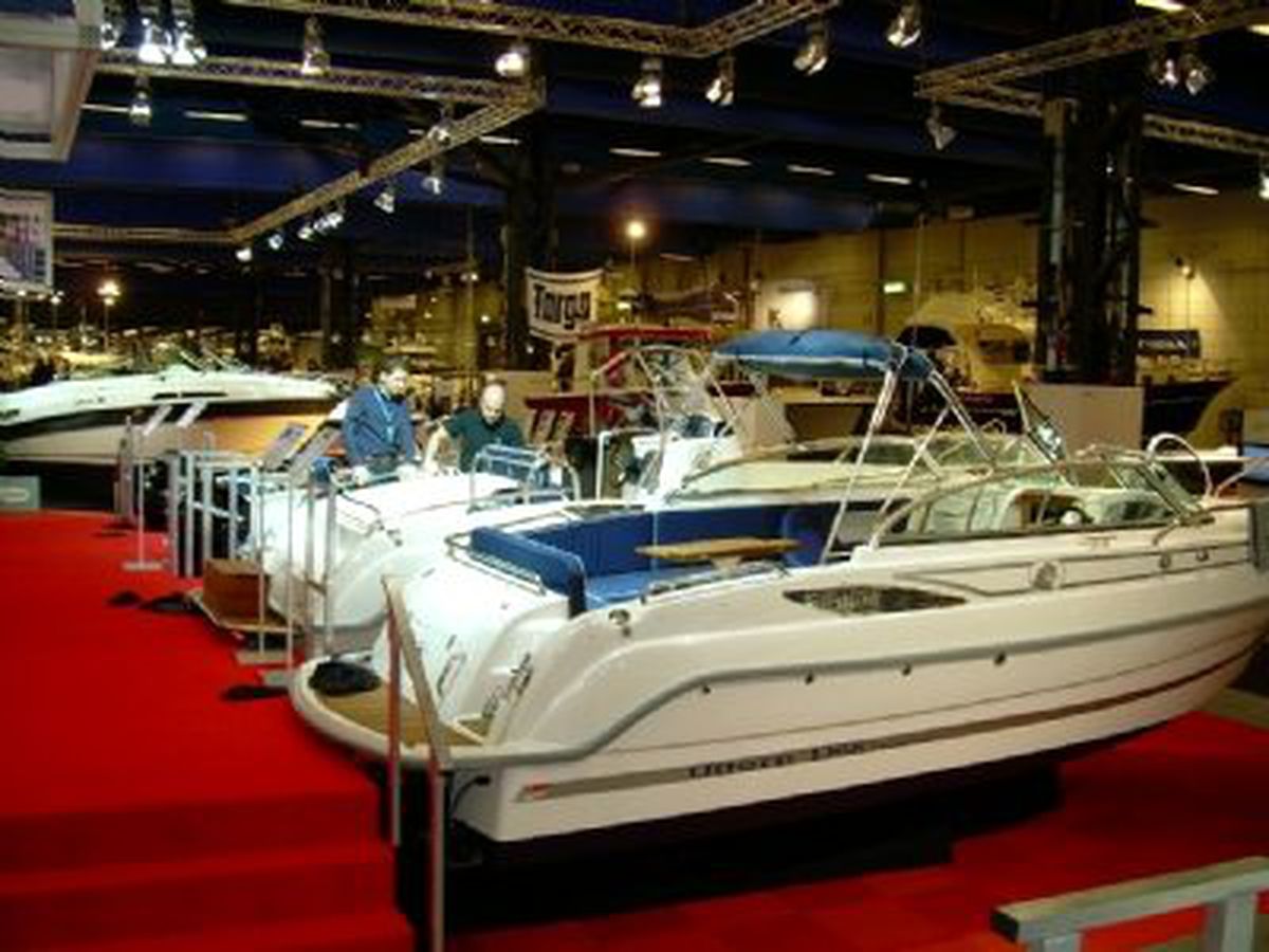 2.2 Milyon Dolarlık En Hızlı Tekne Boat Show\'da Sergileniyor
