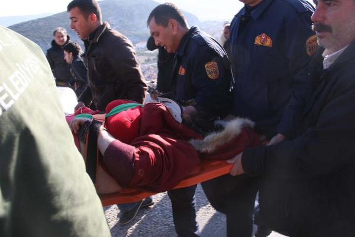 50 Metrelik Uçuruma Atlayan Kadın Yaralı Kurtuldu