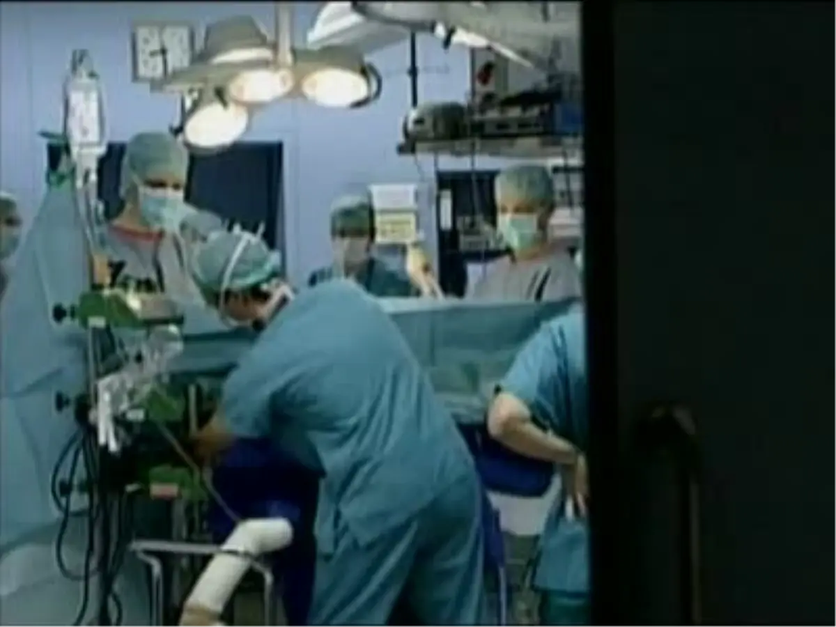 Almanya\'da Doktor Hataları ve Tıbbi Ürün Yetersizliğinden 1 Yılda 1712 Ölüm