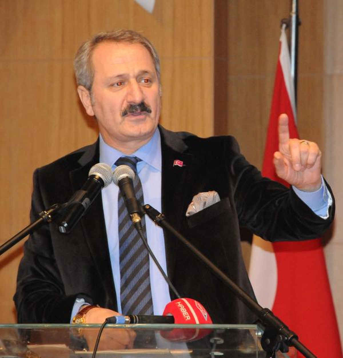 Bakan Çağlayan: Sivil Anayasa Mutlaka Yapılmalı