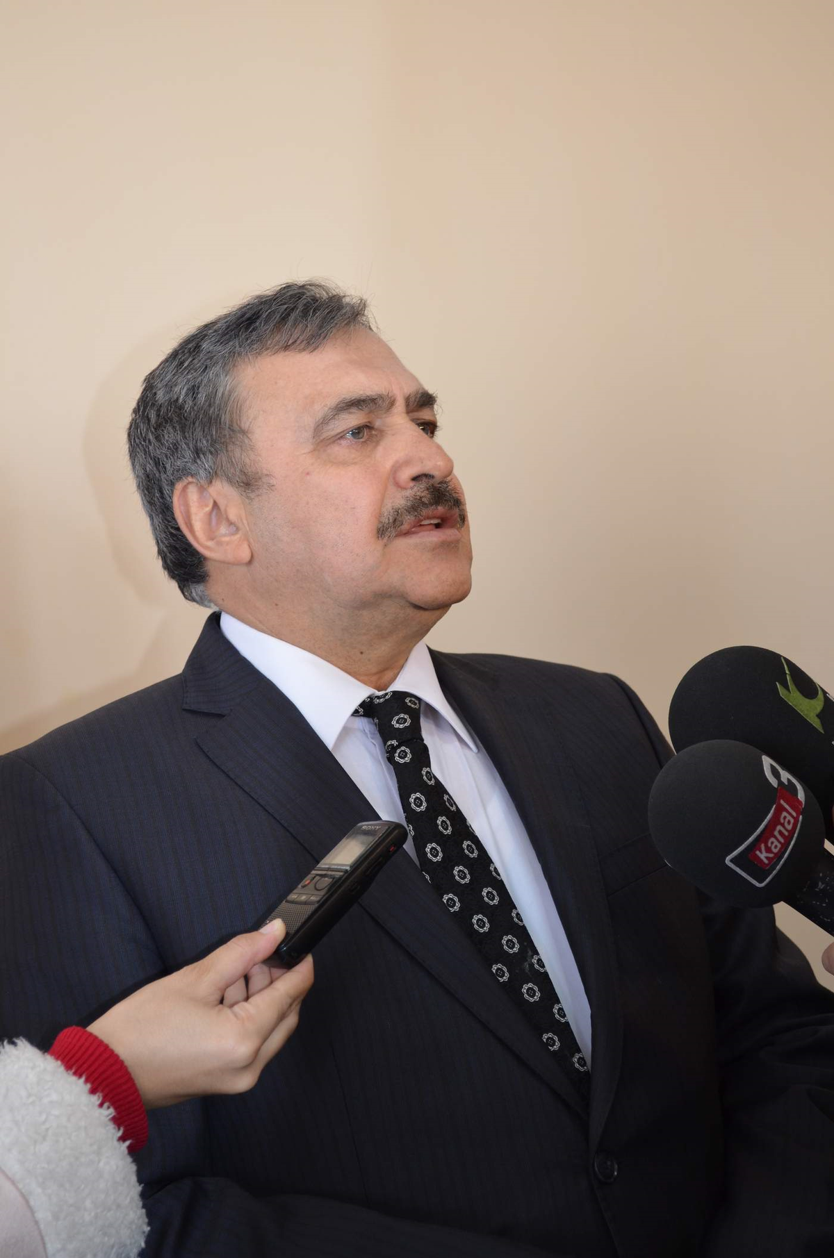 Bakan Eroğlu\'dan \'Buzlanma\' Uyarısı