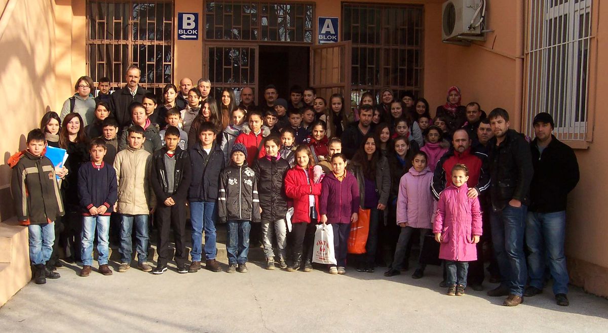 Biga\'lı Çocuklar İngilizce Öğreniyor