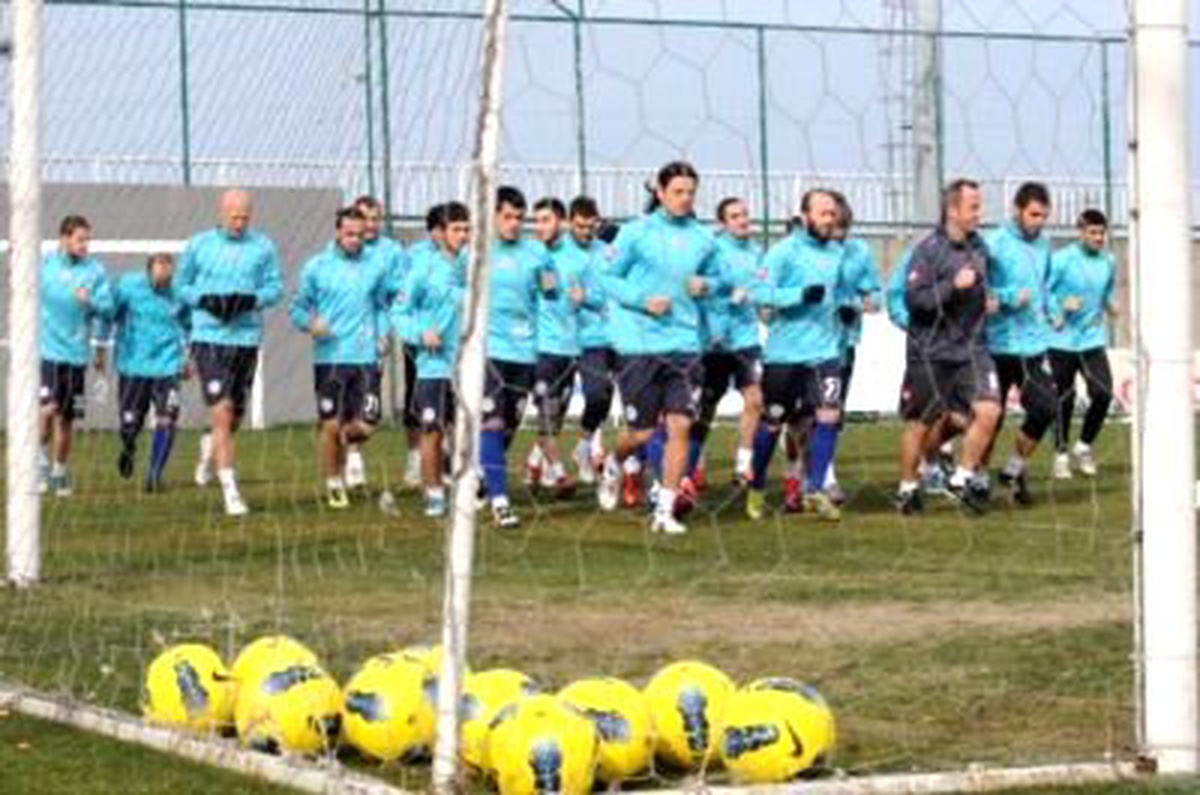 Çaykur Rizespor Giray Bulak ile Anlaştı
