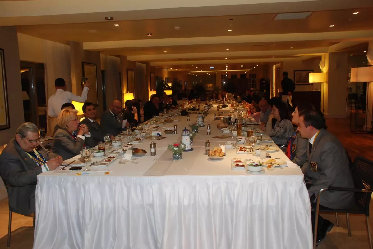 Didimli Rotaractlar Kuruluşlarını Kutladı