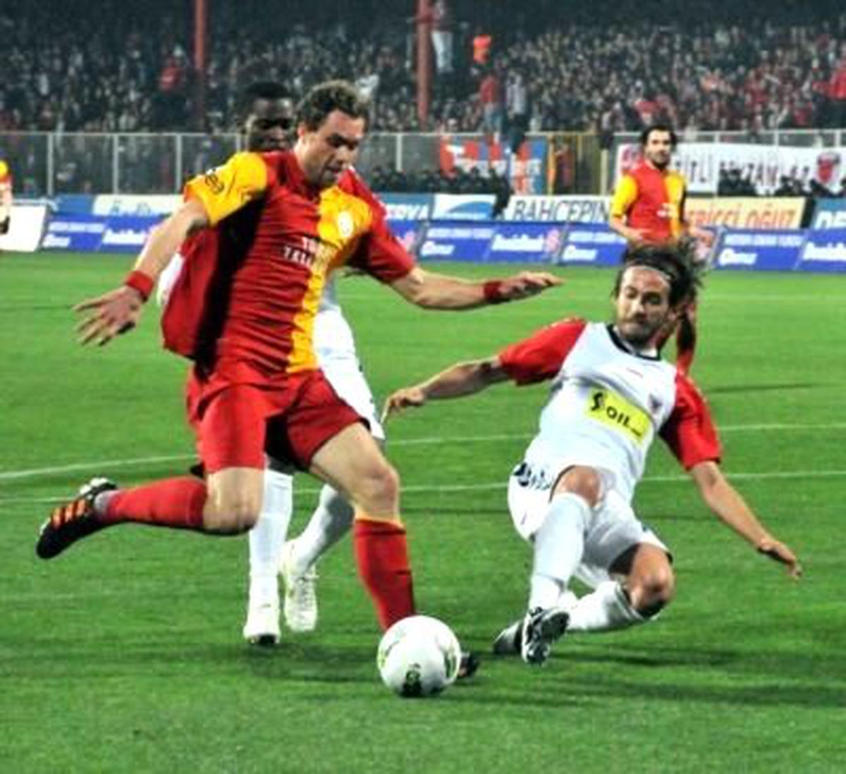Galatasaray Hız Kesmedi
