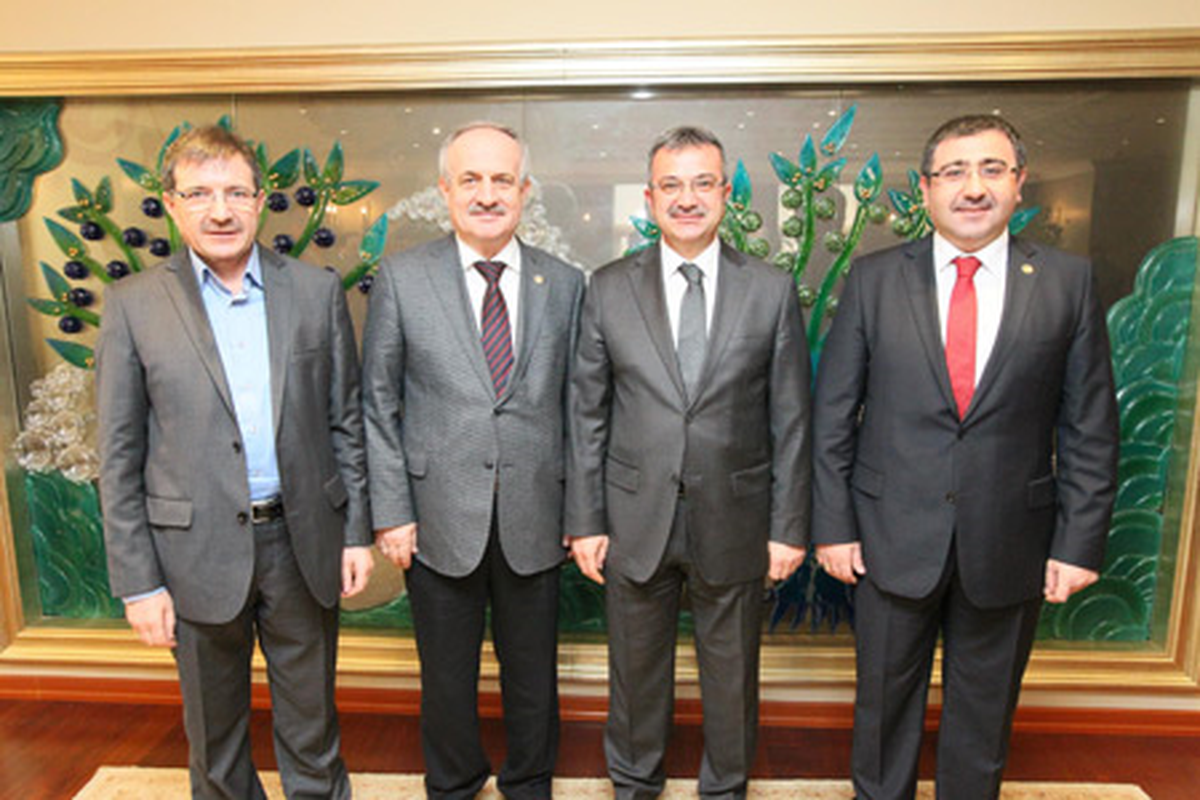 Kocaeli Milletvekilleri Köşker\'le Bir Arada