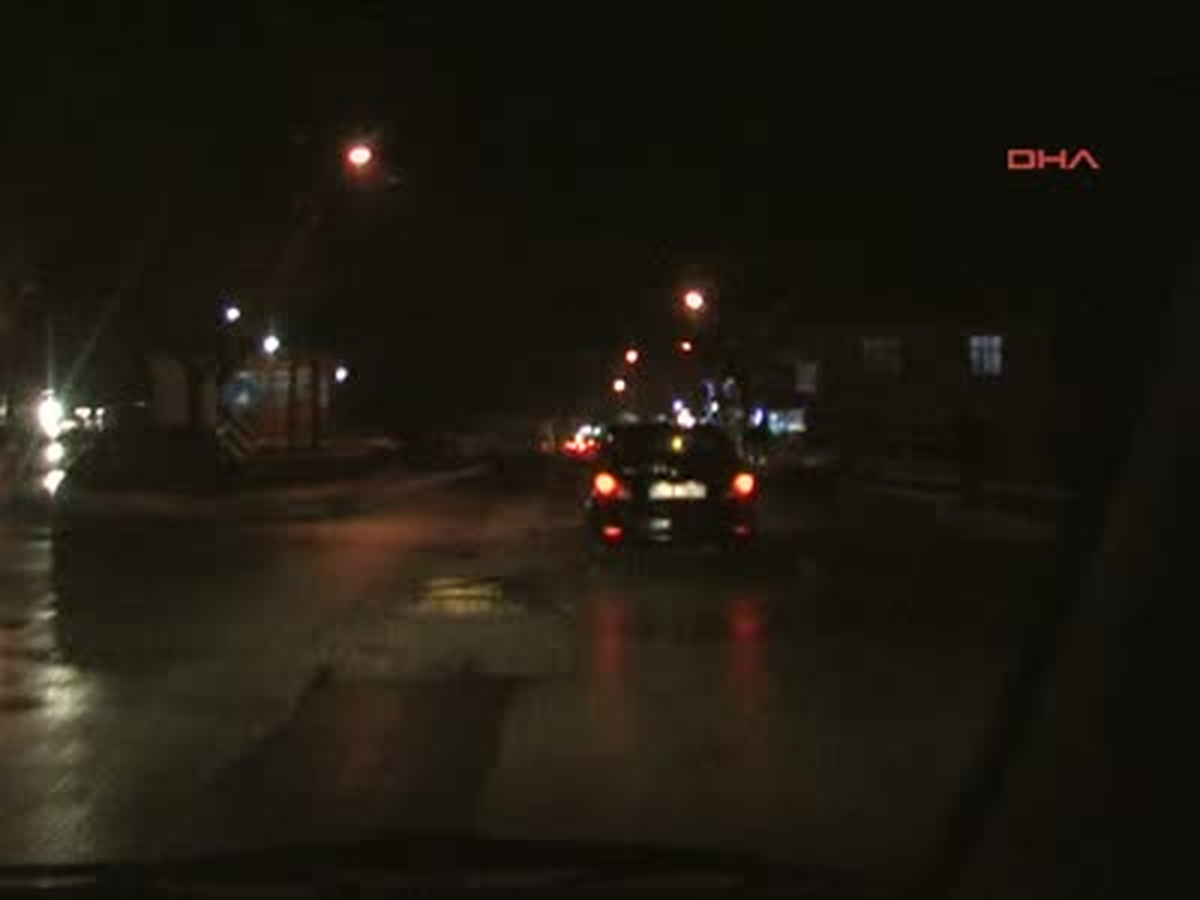 Kuzenlerin Kavgasında Kan Aktı; 1 Yaralı